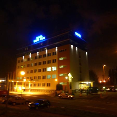 Hotel Jurki Dom براتسيلافا المظهر الخارجي الصورة